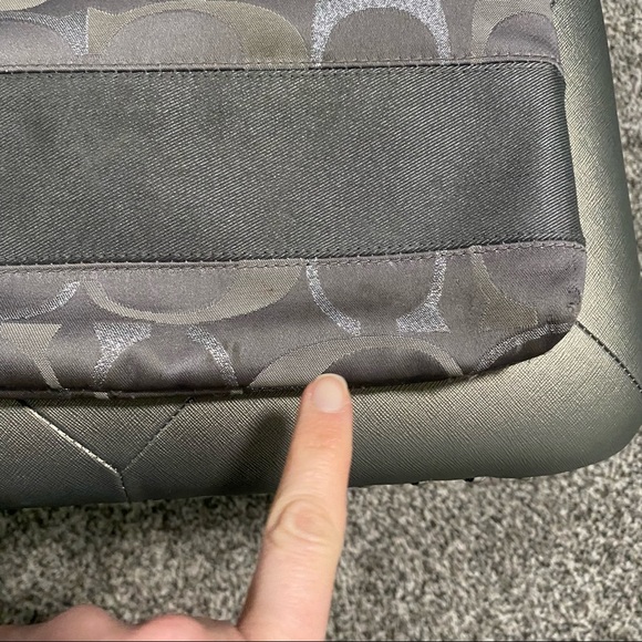 Coach Crossbody Purse - Picture 3 of 16